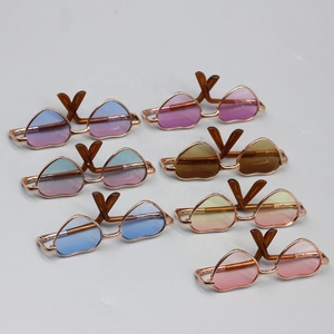 <span class=keywords><strong>Gafas</strong></span> <span class=keywords><strong>de</strong></span> <span class=keywords><strong>Sol</strong></span> Miniatura <span class=keywords><strong>de</strong></span> Moda para Muñecas <span class=keywords><strong>de</strong></span> Bebé <span class=keywords><strong>de</strong></span> 10 cm <span class=keywords><strong>de</strong></span> Alta Calidad - Product Image 4