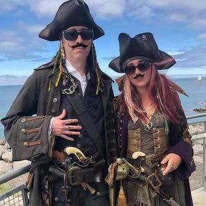 <span class=keywords><strong>Baffi</strong></span> e Barba <span class=keywords><strong>Finti</strong></span> <span class=keywords><strong>Realistici</strong></span> in Capelli Umani con Pizzo Invisibile Fatti a Mano per Cosplay Casual e Costumi di Halloween Barba Nera - Product Image 6