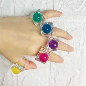 Overdrijving Candy Kleur Geometrische Vierkante Ronde Hars Ring Transparant Glas Kraal Kleurrijke Acryl Vinger Ring Voor Vrouwen