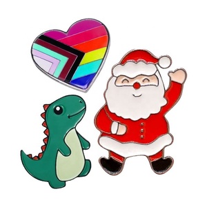 Pin de Latón Esmaltado de Calidad Industrial con Baño de Oro/Oro Rosa, Diseño Médico Resistente, Impresión Serigráfica, Base Personalizada - Product Image 4