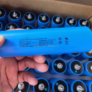 Batterie LiFePO4 E V E C40 40135 3.2V 20Ah, batterie lithium rechargeable avec bornes - Product Image 1