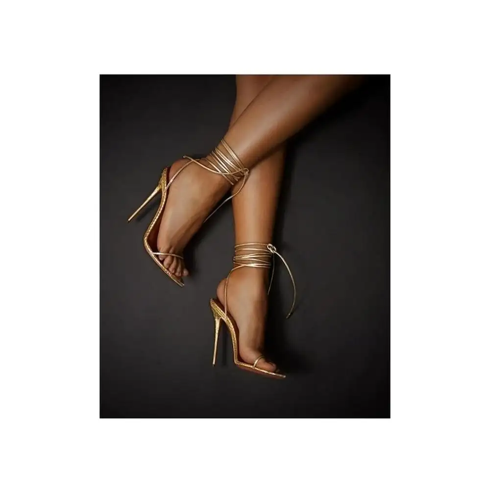 Sandales à talons hauts chaussures de fermeture imprimer avec une belle dentelle fantaisie et attirant la conception de couleur femmes PU à la main bride à la cheville PK