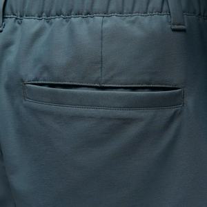 กางเกงขาสั้นผู้ชายผ้าแคนวาสพิมพ์ลายดิจิทัลขายส่ง ทรงตรง รับผลิตตามแบบ (OEM) พร้อมปักโลโก้ด้านหน้า สไตล์ลำลอง ความยาวระดับเข่า สำหรับเล่นกีฬา - Product Image 6