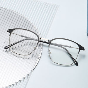 Lunettes photochromiques anti-lumière bleue de créateur de mode lunettes à changement de couleur lunettes bloquant la lumière bleue - Product Image 2