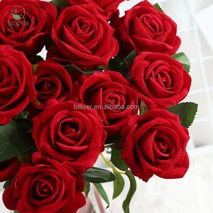 ورود حمراء اصطناعية بالجملة للزينة، باقات زهور حريرية مزيفة للزفاف والديكور المنزلي - Product Image 3