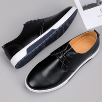 Chaussures de skate pour hommes baskets chaussures de skate en cuir microfibre bas à lacets appartements rétro fait à la main trou d'air évider mâle