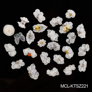<span class=keywords><strong>Flores</strong></span> 3D Blancas para Uñas con Perlas, Cristales, Diamantes de Imitación, <span class=keywords><strong>Mariposas</strong></span>, Lazos, Rosas, Margaritas, Adornos para Uñas, Accesorios de Belleza para <span class=keywords><strong>Manicura</strong></span> DIY - Product Image 3