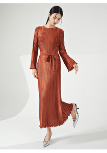 Offre Spéciale en américain royaume-uni <span class=keywords><strong>Europe</strong></span> <span class=keywords><strong>pays</strong></span> couleur pure é<span class=keywords><strong>l</strong></span>égante pleine longueur plissée femmes robe - Product Image 5