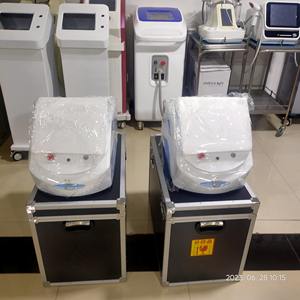 Système de <span class=keywords><strong>photorajeunissement</strong></span> 4 en 1 pour l'élimination des varices de l'araignée 980nm avec machine Beacuty pour les soins de la peau - Product Image 6