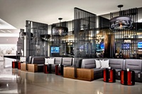 Ensemble de meubles de restaurant d'hôtel moderne de luxe SHIYI, table et chaises en bois sur mesure pour projet hôtelier 5 étoiles
