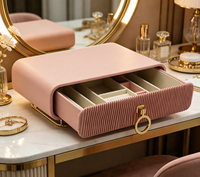 Boîte à bijoux de luxe pour femmes, organiseur de bijoux en cuir PU avec emplacement pour bagues, boucles d'oreilles, colliers, étui de rangement portable, logo personnalisé