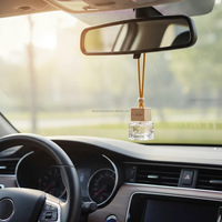 Diffuseur d'aromathérapie pour voiture en verre carré moderne de 10 ml avec couvercle en bois, parfum océanique longue durée, désodorisant