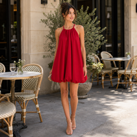 Robe mini décontractée d'été en mousseline de soie rouge unie tissée à fines bretelles et taille naturelle, vente en gros, personnalisable OEM