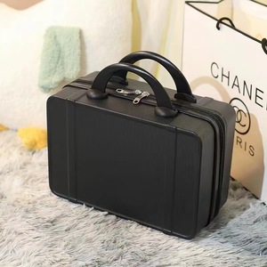 Mifaktory Makeup Case PU Material Zip Closure Portable Cosmetic Bag For Daily Use <b>Red</b> Color - Product Image 2
