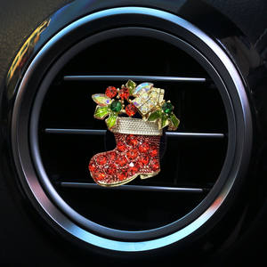 ที่ปรับอากาศใน<span class=keywords><strong>รถ</strong></span>ยนต์ทำจากโลหะมีวัสดุพลอยเทียมสำหรับตกแต่งภายใน<span class=keywords><strong>รถ</strong></span>สไตล์รองเท้าคริสต์มาสที่สวยงามมาก - Product Image 1