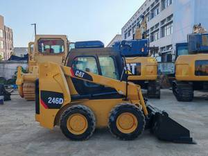รถตักล้อยางมือสอง CAT 246D ระบบไฮดรอลิกเดิมๆ ใช้งานได้ดี รถตักขนาดเล็กยี่ห้อ Caterpillar จากอเมริกา สภาพดี - Product Image 4