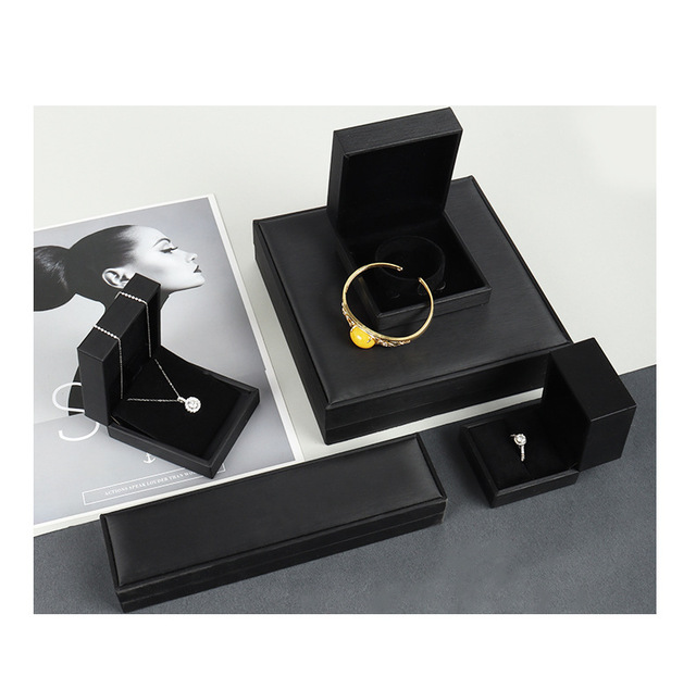 Ring Gift Box Bracelet Gift Romantic Black Jewelry Box Jewelry Packaging Velvet Pu Leather Ring Box Custom Packaging for Jewelry