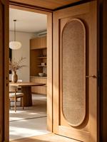 Portes en bois composite sur mesure en gros direct usine pour maison, porte intérieure en rotin cintrée avec placage en bois naturel pour la maison