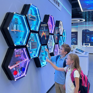 Exhibición Multimedia Profesional para Museos de Ciencia, Pared Interactiva Robótica con IA para Demostraciones, para Exhibición Tecnológica Educativa K12 - Product Image 1
