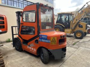 รถยกดีเซลขนาดเล็ก Heli FD30 มือสองขายดี 3 ตัน สภาพสมบูรณ์ ใช้งานได้ทันที รถยกพาเลทอัตโนมัติ นำเข้าจากญี่ปุ่นแท้ - Product Image 3