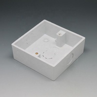 Royaume-Uni support de montage en plastique 86 type pvc abs interrupteurs muraux électriques prise boîtier en plastique boîte de jonction prise 86x86 3X3