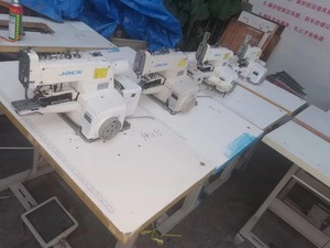 Nuevo Jack 1377E Máquina <span class=keywords><strong>de</strong></span> coser <span class=keywords><strong>de</strong></span> ojal <span class=keywords><strong>de</strong></span> punto <span class=keywords><strong>de</strong></span> cadeneta mecánica Tres <span class=keywords><strong>tipos</strong></span> <span class=keywords><strong>de</strong></span> instalación <span class=keywords><strong>de</strong></span> <span class=keywords><strong>botones</strong></span> - Product Image 6