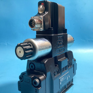 Contrôleur directionnel haute performance SD31FBE01EC1NF00 4 voies 25 GPM hydraulique sectionnel pour excavatrice de construction - Product Image 3