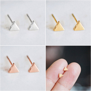 Chihang Tối Giản Tai Bạc Vàng Màu 4Mm Vuông Vòng Tam Giác Chữ Thập Hình Trái Tim Thép Không Gỉ <span class=keywords><strong>Stud</strong></span> Bông Tai - Product Image 5