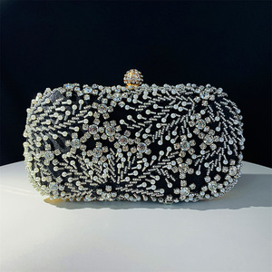 Bolsos <span class=keywords><strong>de</strong></span> <span class=keywords><strong>Mano</strong></span> <span class=keywords><strong>de</strong></span> Poliéster Sólido Hechos a <span class=keywords><strong>Mano</strong></span> <span class=keywords><strong>de</strong></span> Moda <span class=keywords><strong>para</strong></span> Mujer, Bolsos <span class=keywords><strong>de</strong></span> Noche con Cuentas Vintage <span class=keywords><strong>para</strong></span> <span class=keywords><strong>Bodas</strong></span> y Fiestas - Product Image 3