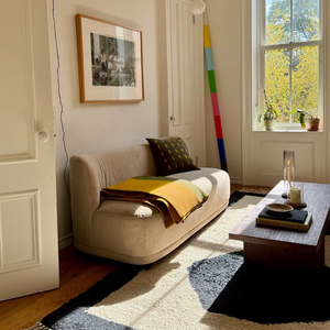 Sofá cama modular de dos plazas de cuero y madera para sala de estar para hoteles, apartamentos, escuelas, hospitales, almacenes, centros comerciales - Product Image 2