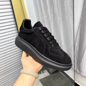 Alexander All-Match Suede Platform Casual Sneakers with Lace Mc. Chaussures à fermeture éclair pour hommes et femmes, décontractées pour le quotidien - Product Image 1