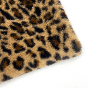Nhà Máy Trong Kho Polyester Siêu Mềm Sang Trọng Leopard In Thỏ Giả Lông Thú Vải Cho Phụ Nữ Áo - Product Image 3