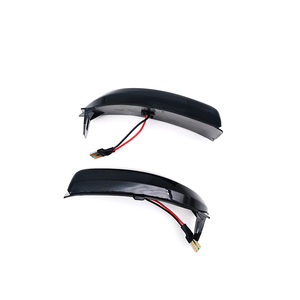 Autodragons 12V Clignotant Séquentiel de Rétroviseur Latéral à Lentille Fumée Couleur Ambre pour Everest, Ranger T6, Raptor, Wildtrak - Product Image 4
