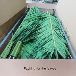 أغصان وأوراق نخيل صناعية من البلاستيك والنسيج قابلة للتخصيص ومقاومة للأشعة فوق البنفسجية - Product Image 5