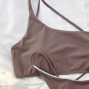 ชุดว่ายน้ำวันพีซแบบผูกหลัง ไหล่เดียว คุณภาพสูง ลายโลโก้ตามสั่ง ทรงเซ็กซี่  บิกินี่แบบผูกเชือก  ชุดว่ายน้ำเว้าสูง  ชุดว่ายน้ำสีพื้น - Product Image 2