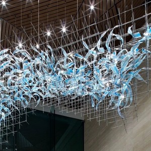 Lampadario Personalizzato Moderno in Acciaio Inox con LED e Foglie di Cristallo per Hall di <span class=keywords><strong>Hotel</strong></span> e Lobby - Product Image 1