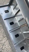 Penjepit Tanah Genggam 2 inci dari Aluminium Alloy Perak/Hitam untuk Penggunaan di Pembibitan, Kebun & Rumah Kaca
