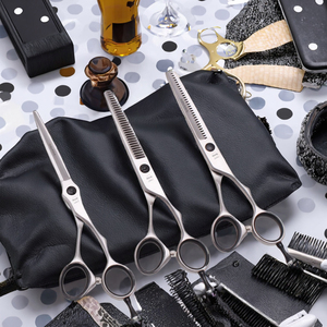 Tijeras Profesionales de Peluquería de Acero Inoxidable de 5.5/6/7/8 Pulgadas con Punta Afilada para Peluquería Personal o de Salón - Product Image 3