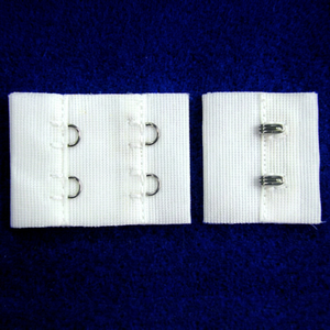 DK-584 Gancho y Barra de 1-1/4 Pulgadas |   Cierre de Gancho y Ojo Blanco para Sujetador con Herrajes de Acero Inoxidable para Accesorios de Lencería - Product Image 1