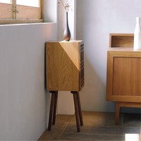 Table d'appoint sur mesure en bois massif avec porte en treillis personnalisée, en chêne et noyer, meuble de rangement compact pour thé et petits objets