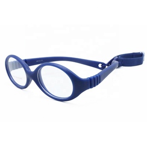 <span class=keywords><strong>Occhiali</strong></span> <span class=keywords><strong>da</strong></span> <span class=keywords><strong>Vista</strong></span> per Bambini in TR90 Blu con Montatura Ovale Classica, Spedizione Rapida, Stile Rotondo, Cerniera Flessibile, Cinturino Regolabile - Product Image 4