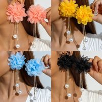 Boucles d'oreilles pendantes bohèmes en mousseline rose corail plaquées or pour femmes, grandes fleurs, perles, strass et pompons, style statement, vente en gros