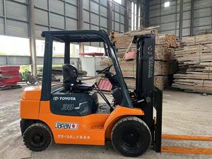 Carretilla elevadora Toyota 7FD usada 3 toneladas 3 etapas mástil motor diésel bajas horas 3000mm altura de elevación bien cuidado listo para trabajar - Product Image 5
