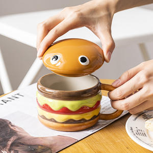 Tasse à hamburger en céramique de grande capacité créative et écologique avec couvercle mignon amusant tasse de petit déjeuner isolée froide et chaude pour la fête pour le lait - Product Image 3