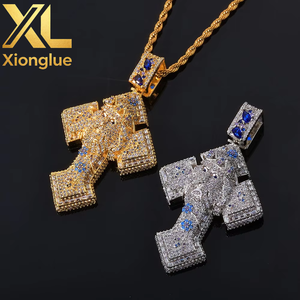 Collier Pendentif Créatif Fleur Bleue en Zircon Diamanté, Bijou Hip Hop Anti-ternissement avec Breloque Croix Tendance - Product Image 3