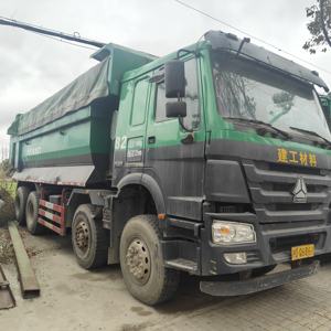 Camion à benne basculante d'occasion HOWO 8*4 Prix bas Excellentes performances Camion à benne basculante d'occasion HOWO à vendre - Product Image 1