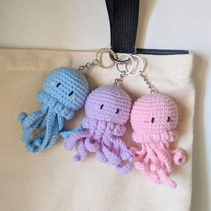 Llaveros de Medusas Hechos a Mano, Colgantes de Animales Miniatura Multicolor, Llavero de Medusa Ligero, Lindo y de Forma Irregular - Product Image 2