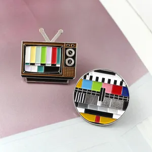 Vintage TV Pin No sinyali 80s yaka Pin ile riotous olmak renk gökkuşağı broş özel moda takı rozeti anma hediye