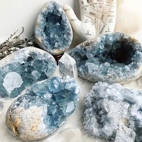 Vente en gros de géodes de celestite bleue en pierre naturelle polie, grappe de quartz, cristal de guérison, tendance mode pour la décoration intérieure
