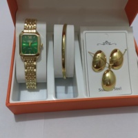 Montre à quartz carrée tendance décontractée et ensemble de bijoux en acier inoxydable avec bracelet en acier, cadeau d'anniversaire (sans boîte)